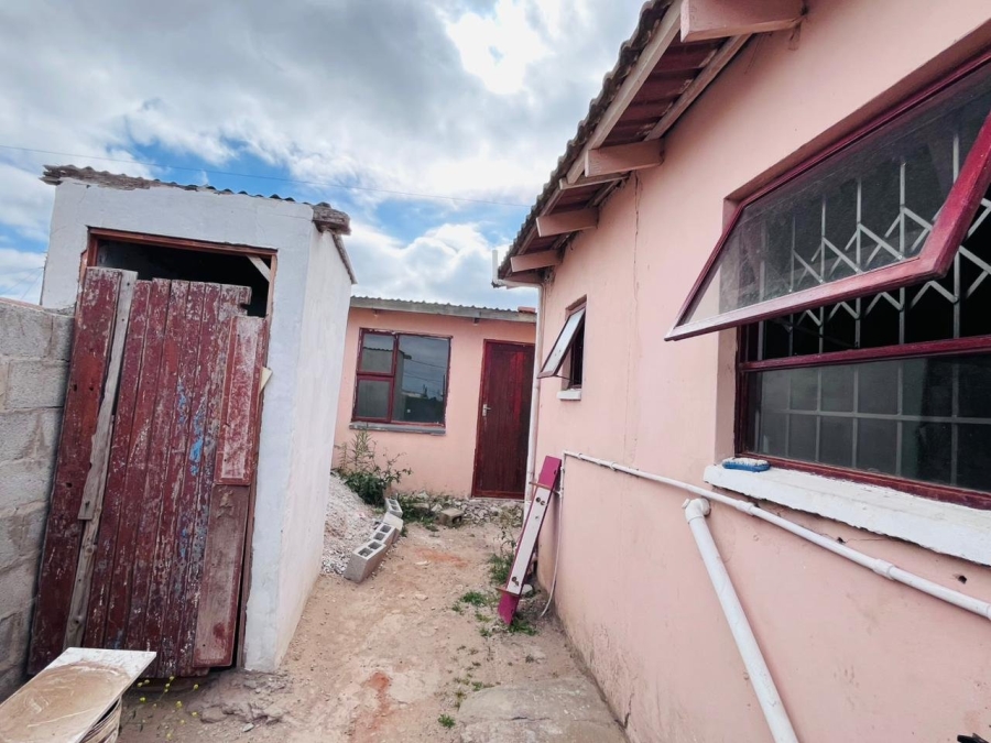 2 Bedroom Property for Sale in Tjoksville Eastern Cape